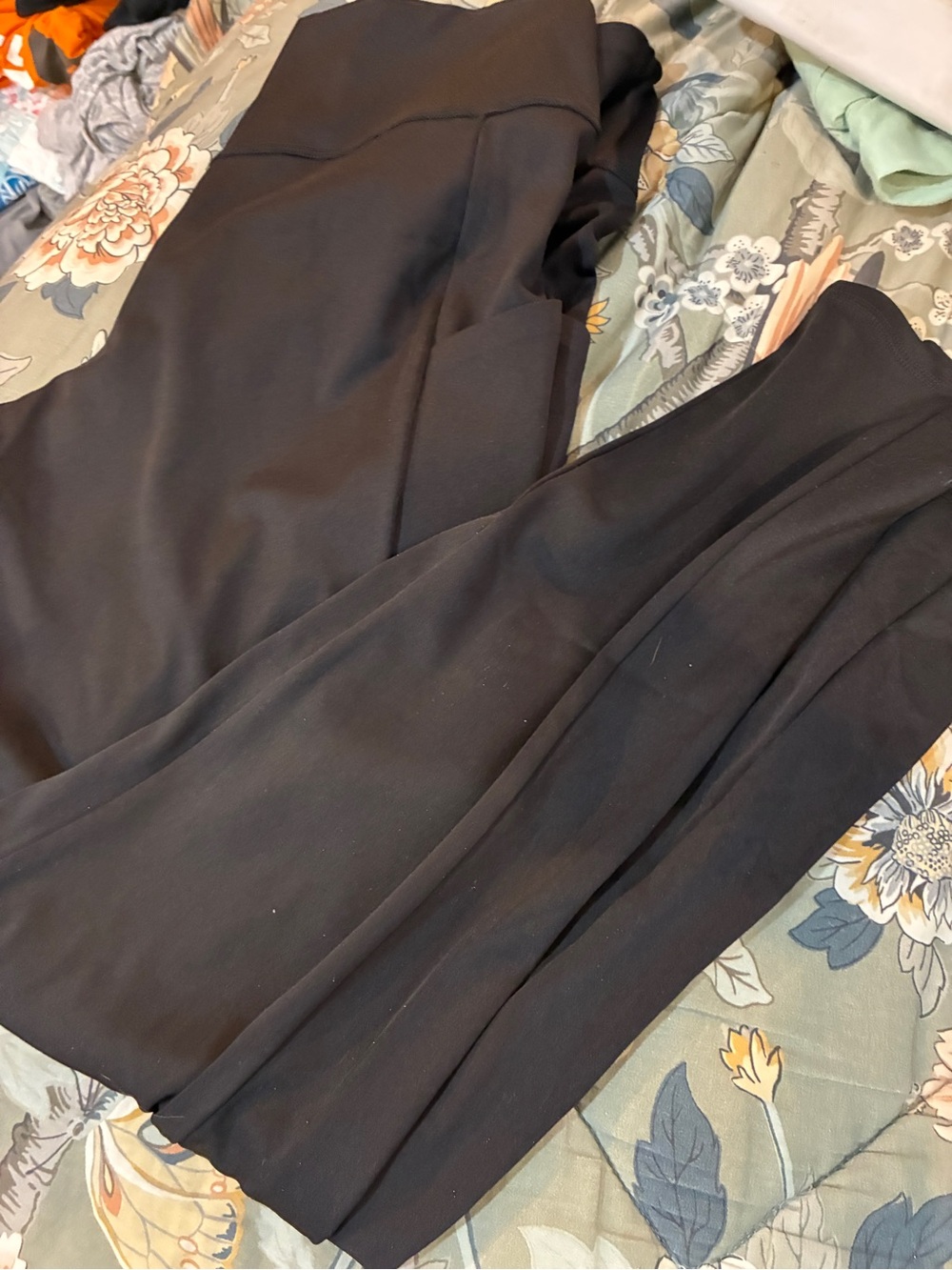 Soma Black leggings  - Flowing Silhouette